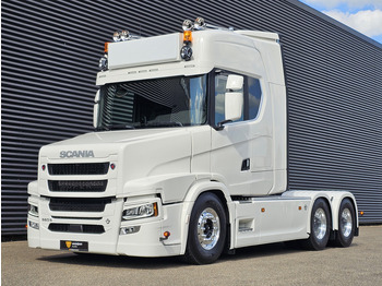 Vetopöytäauto SCANIA T