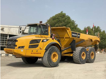 Nivelkippiauto VOLVO A40F