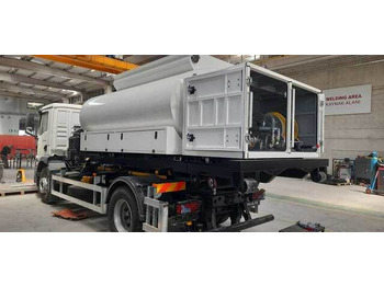 Säiliöauto MAN TGM18.250: kuva Säiliöauto MAN TGM18.250
