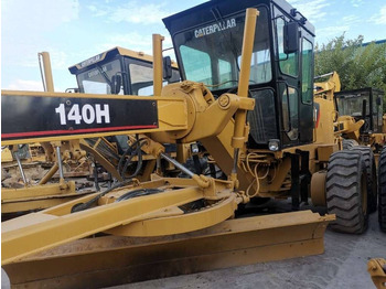 Tiehöylä CATERPILLAR 140H