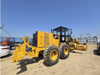 Tiehöylä CATERPILLAR 140K