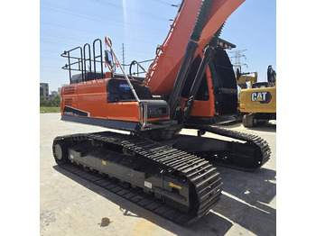 Kaivuri DOOSAN DX300