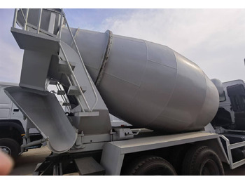 Betoniauto Sinotruk HOWO 371 Concrete mixer truck: kuva Betoniauto Sinotruk HOWO 371 Concrete mixer truck Betoniauto Sinotruk HOWO 371 Concrete mixer truck: kuva Betoniauto Sinotruk HOWO 371 Concrete mixer truck