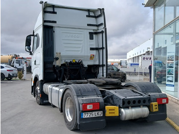 Leasing  Cabeza Tractora IVECO 460 AUTOMATICO  INTARDER ADR Cabeza Tractora IVECO 460 AUTOMATICO  INTARDER ADR: kuva Leasing  Cabeza Tractora IVECO 460 AUTOMATICO  INTARDER ADR Cabeza Tractora IVECO 460 AUTOMATICO  INTARDER ADR