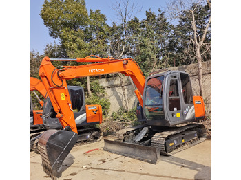 Minikuormaaja HITACHI ZX70