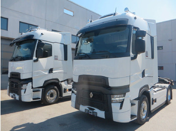 Vetopöytäauto RENAULT T 520
