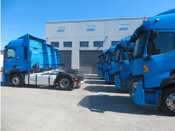 Vetopöytäauto Renault T480 SC 4x2Tractor SELECTION: kuva Vetopöytäauto Renault T480 SC 4x2Tractor SELECTION