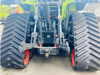 Traktori Claas XERION 5000 TRAC TS: kuva Traktori Claas XERION 5000 TRAC TS