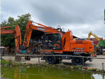 Pyöräalustainen kaivinkone Doosan DX 170 W: kuva Pyöräalustainen kaivinkone Doosan DX 170 W