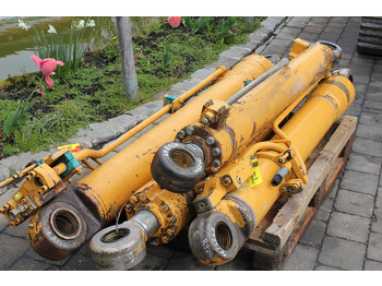 Hydraulisylinteri LIEBHERR