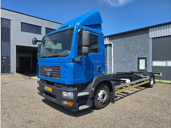 Konttialus/ Vaihtokuormatilat kuorma-auto MAN TGM 15.240