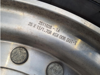Täydellinen pyörä - Nosturi Grove Wheel 445/95R25 12 9 2p alu: kuva Täydellinen pyörä - Nosturi Grove Wheel 445/95R25 12 9 2p alu