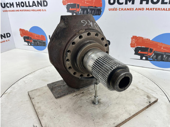 Olka-akseli - Ajoneuvonosturi Terex AC 155 steering knuckle 16 holes axle 3: kuva Olka-akseli - Ajoneuvonosturi Terex AC 155 steering knuckle 16 holes axle 3