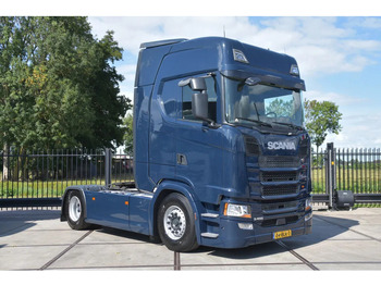 Vetopöytäauto SCANIA S 450