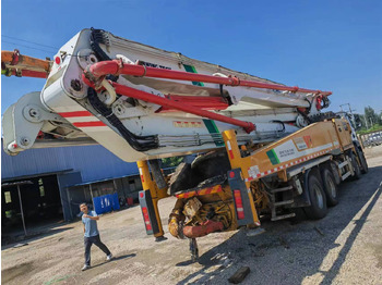 Betonipumppuauto XCMG Official Concrete Construction Machinery HB62V 62m Used Mobile Concrete Pump for Sale: kuva Betonipumppuauto XCMG Official Concrete Construction Machinery HB62V 62m Used Mobile Concrete Pump for Sale