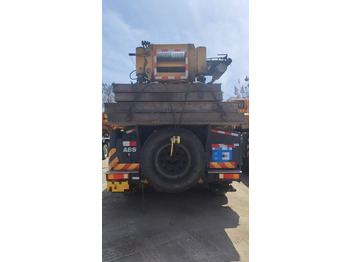Kaikki maastonosturi XCMG QAY260 260ton used all terrain mobile hydraulic truck crane price: kuva Kaikki maastonosturi XCMG QAY260 260ton used all terrain mobile hydraulic truck crane price