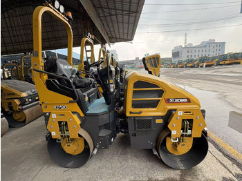 Minijyrä XCMG small XD120 Double Drum Vibratory Road Roller: kuva Minijyrä XCMG small XD120 Double Drum Vibratory Road Roller