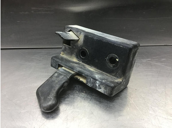 Päällirakenne ja ulkopinta LIEBHERR