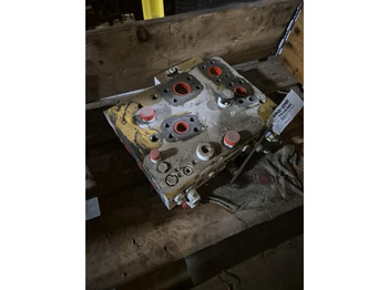 Sylinteripää LIEBHERR