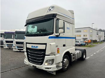 Vetopöytäauto DAF XF 460