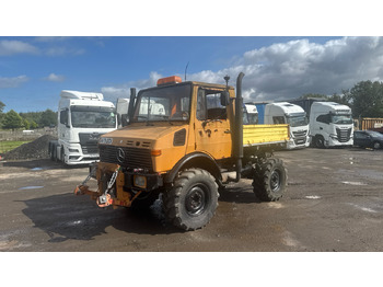 Kippiauto kuorma-auto UNIMOG