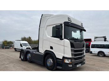 Vetopöytäauto SCANIA R