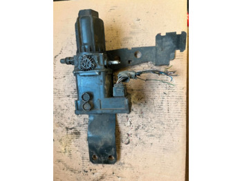 Polttoainepumppu - Kuorma-auto Mercedes Actros MP4 AdBlue Pumpe A0001402378: kuva Polttoainepumppu - Kuorma-auto Mercedes Actros MP4 AdBlue Pumpe A0001402378