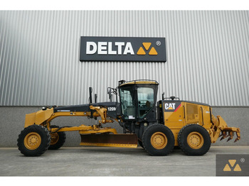 Tiehöylä CATERPILLAR 120