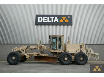 Tiehöylä CATERPILLAR