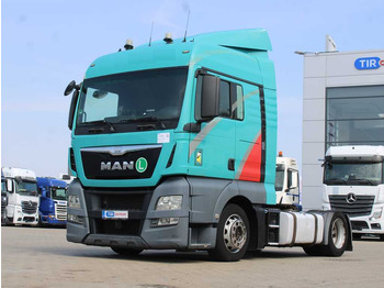 Vetopöytäauto MAN TGX 18.400