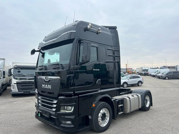 Vetopöytäauto MAN TGX 18.510