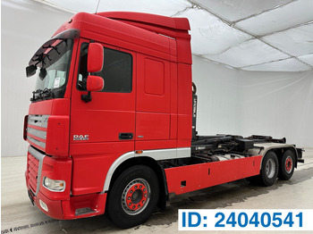 Koukkulava kuorma-auto DAF XF 105 410