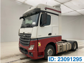 Vetopöytäauto MERCEDES-BENZ Actros 1942