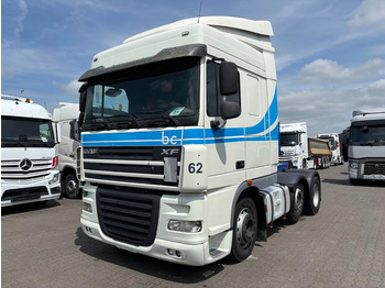 Vetopöytäauto DAF XF 105 460