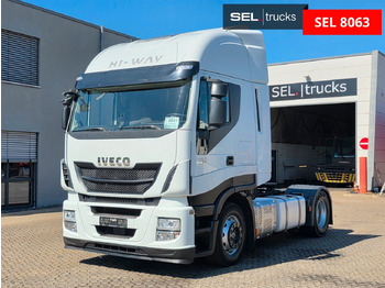 Vetopöytäauto IVECO Stralis 420