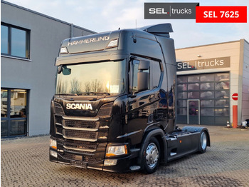 Vetopöytäauto SCANIA R 450