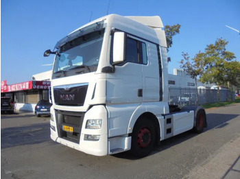 Vetopöytäauto MAN TGX 18.400