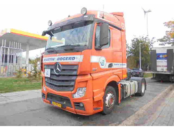 Vetopöytäauto MERCEDES-BENZ Actros 1842