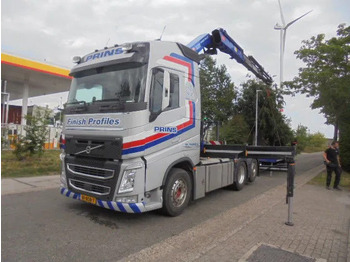 Vetopöytäauto VOLVO FH 420