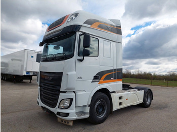 Vetopöytäauto DAF XF 510