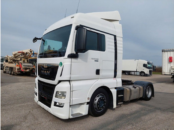Vetopöytäauto MAN TGX 18.480