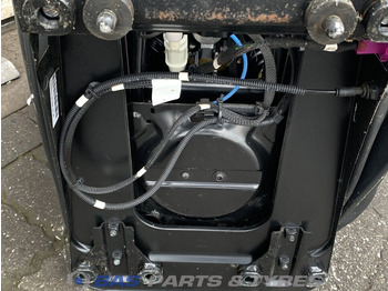 Istuin - Kuorma-auto DAF XF G2 Bestuurdersstoel DAF 2296563: kuva Istuin - Kuorma-auto DAF XF G2 Bestuurdersstoel DAF 2296563