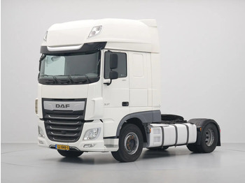 Vetopöytäauto DAF XF 480