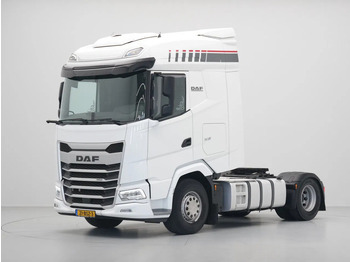 Vetopöytäauto DAF XG 480