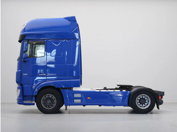 Vetopöytäauto DAF XF 530 FT, Manual Gearbox, Retarder, StandAirco: kuva Vetopöytäauto DAF XF 530 FT, Manual Gearbox, Retarder, StandAirco