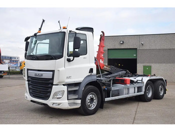 Koukkulava kuorma-auto DAF CF 460