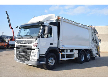 Roska-auto VOLVO FM 330