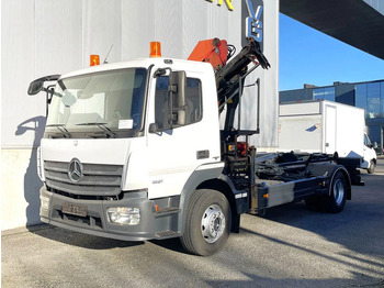 Koukkulava kuorma-auto MERCEDES-BENZ Atego