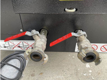 Ilmakompressori Doosan 7 / 31 E - N: kuva Ilmakompressori Doosan 7 / 31 E - N Ilmakompressori Doosan 7 / 31 E - N: kuva Ilmakompressori Doosan 7 / 31 E - N