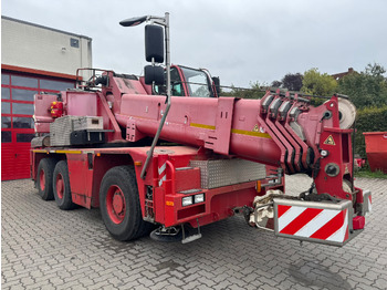 Ajoneuvonosturi DEMAG